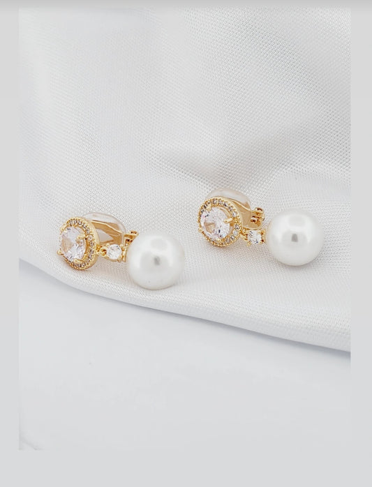 Clip-on earring with stone and pearl 11285