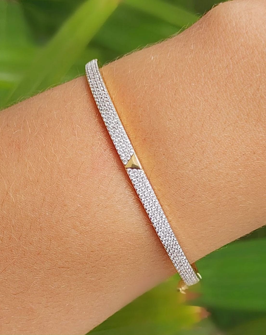 Bracelet with triangle 9953