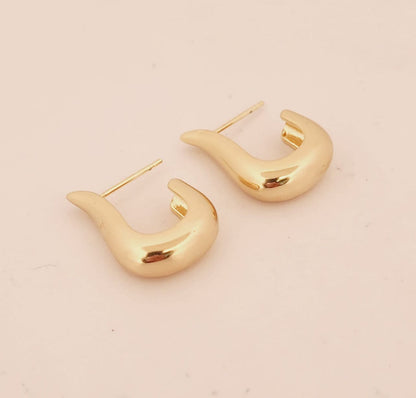Rounded J Half-hoop Earrings