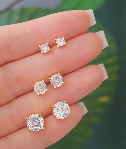 Small Sparkling Stud Earrings