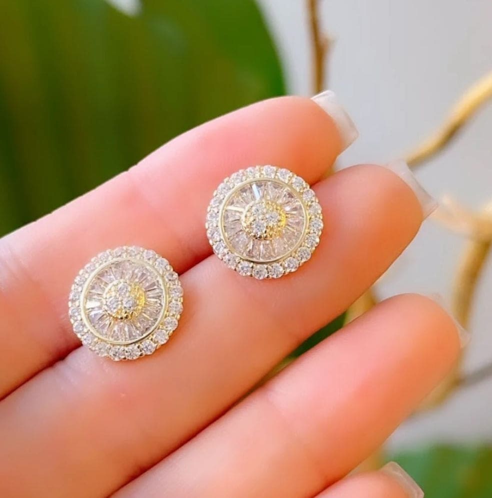 Baguette zirconia studded pizza earring 8026