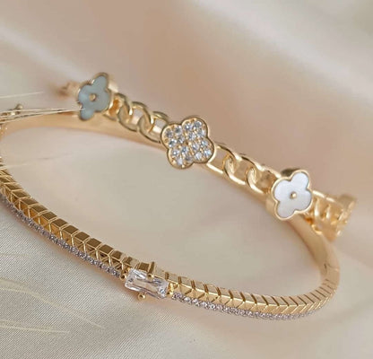 Bracelet with 1 Sparkling Accent Stripe and 1 Square Sparkling Accents