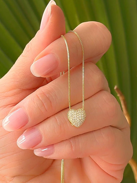 Heart-shaped Beaded Necklace with Embedded Sparkling Accents