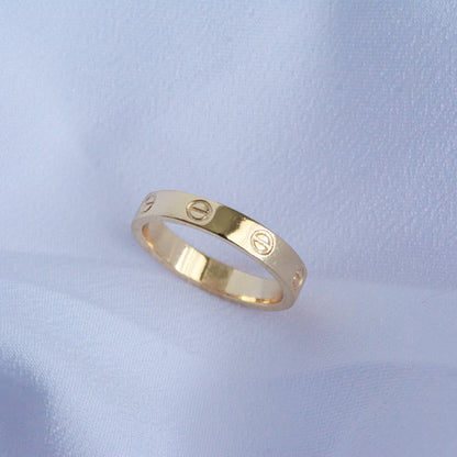 Smooth Ring with Embossed Details